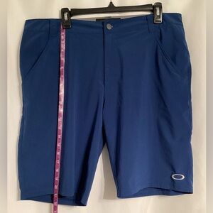 Oakley Men’s casual shorts. Royal blue. 36 waist.